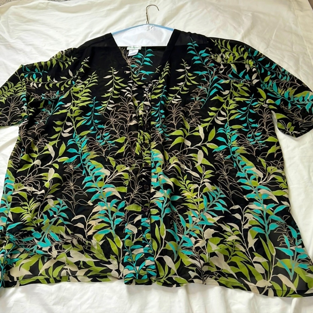 Women's mesh button up